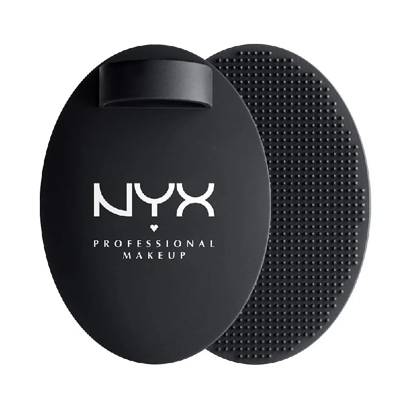 NYX PROFESSIONAL MAKEUP On The Spot Brush Cleansing Pad